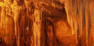 Co to znaczy stalagmity?